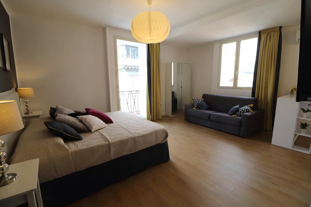 Toledo Boutique Studio Apartments Neapel Exteriör bild