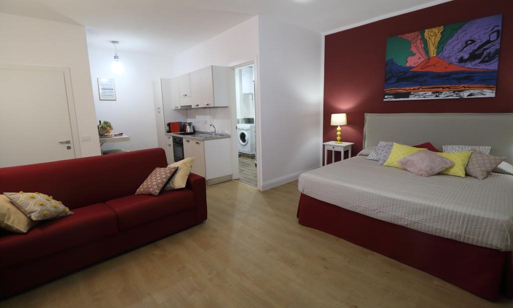 Toledo Boutique Studio Apartments Neapel Exteriör bild